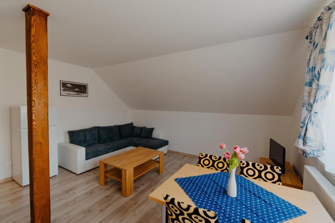 Apartmany Zara Nova Lesna Exterior photo