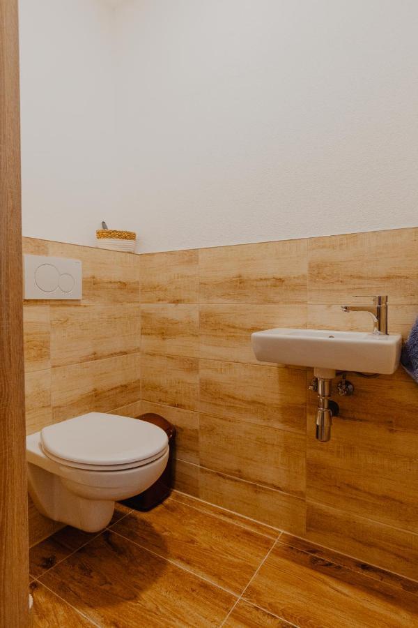 Apartmany Zara Nova Lesna Exterior photo