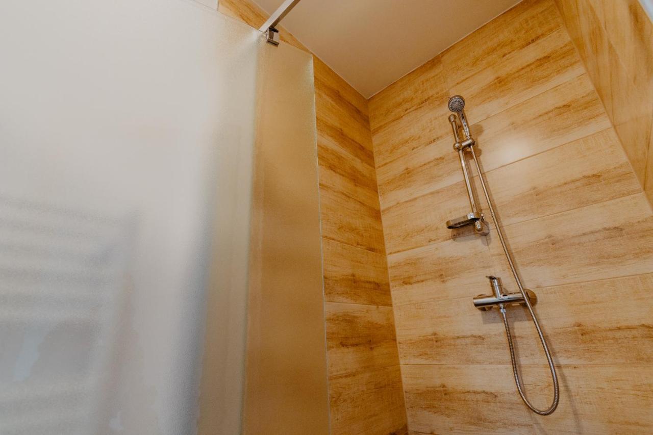 Apartmany Zara Nova Lesna Exterior photo