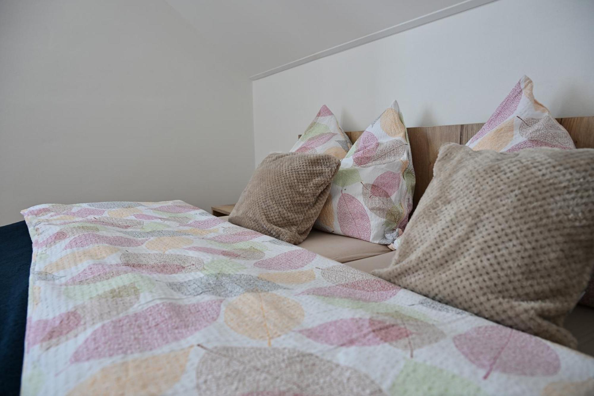 Apartmany Zara Nova Lesna Exterior photo