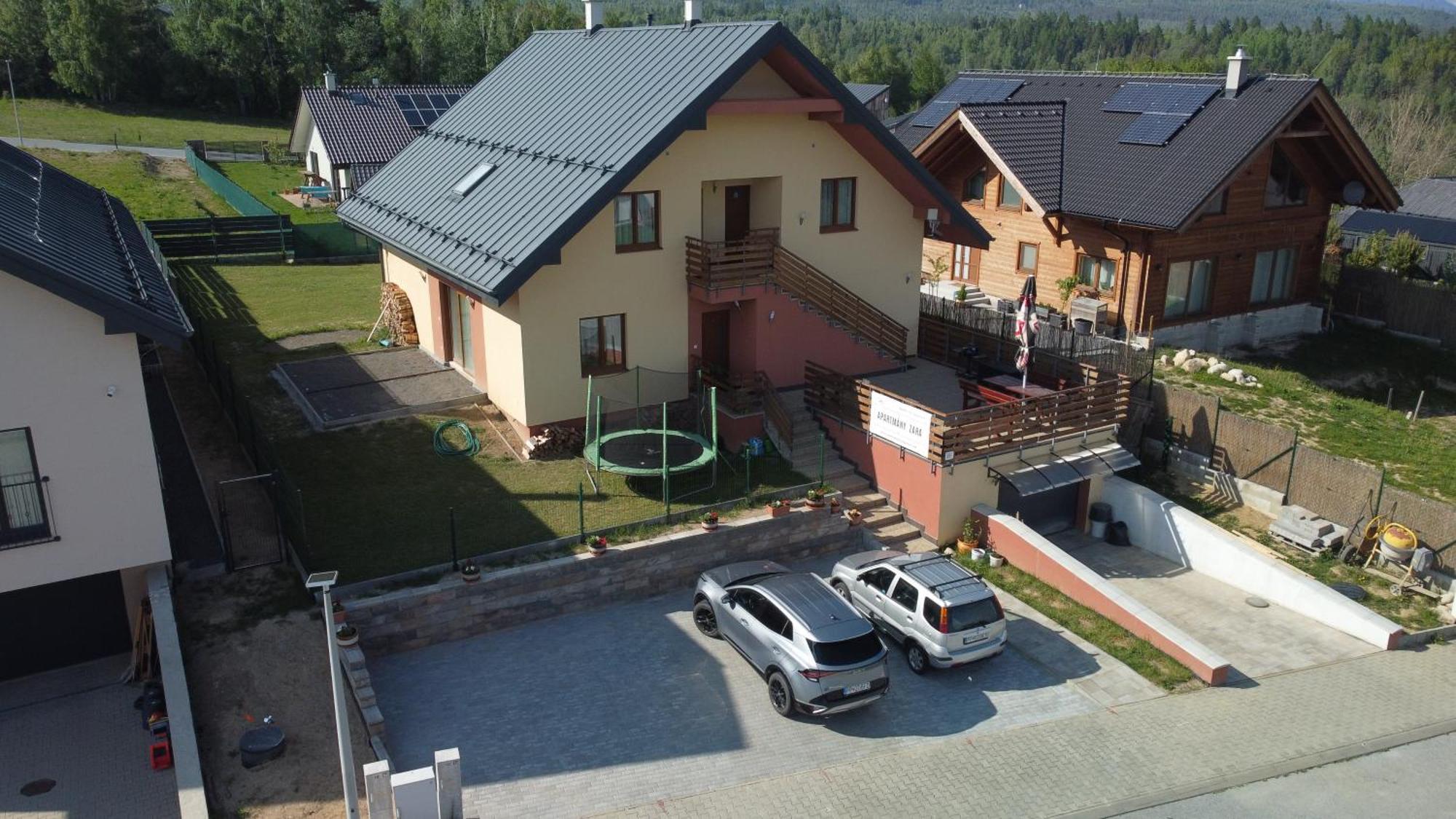 Apartmany Zara Nova Lesna Exterior photo